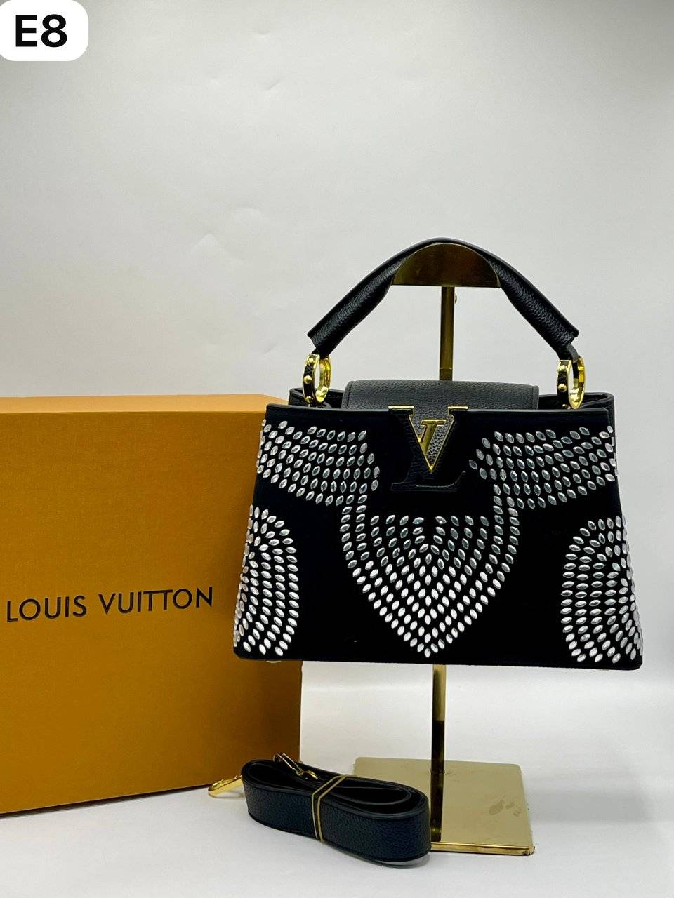 LO-UIS VUTTION Stoned Capucines Bag - LC