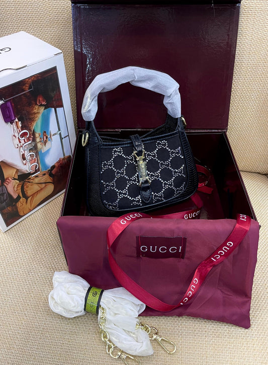 GUC-I - Crystal - Black