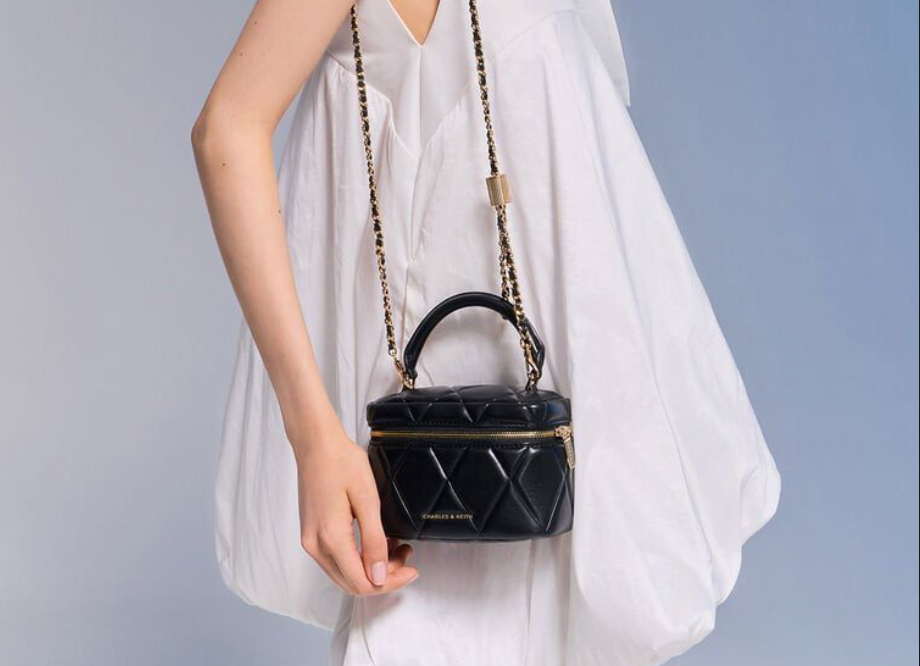 Quilted Top Handle Vanity Bag (BLACK)