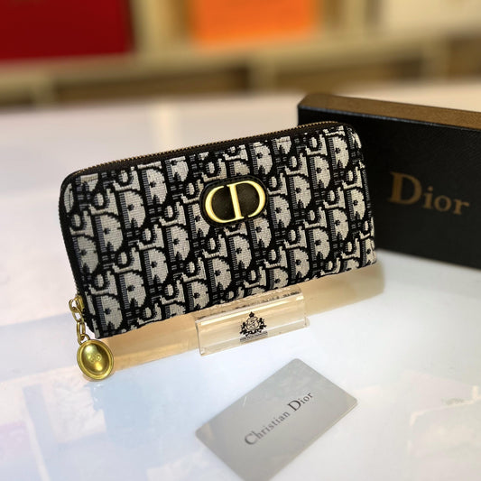CHRIS-TIAN DI-0R — Classic Black Clutch (ZB)